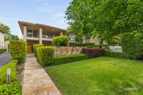 Property photo of 2/15 State Circle Forrest ACT 2603