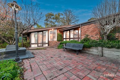 34 Andrew Cres, Croydon South, VIC 3136