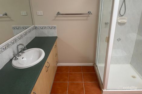 Property photo of 2 John Fisher Drive Berwick VIC 3806