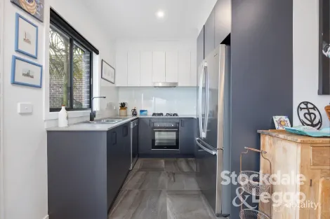 Property photo of 3/2 Cairns Street Rosebud VIC 3939