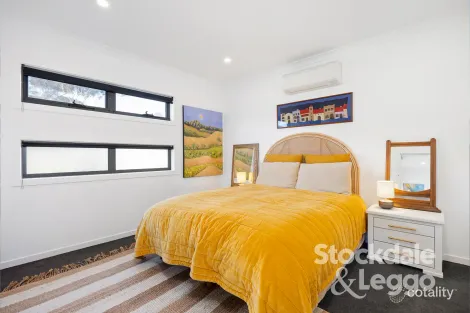 Property photo of 3/2 Cairns Street Rosebud VIC 3939