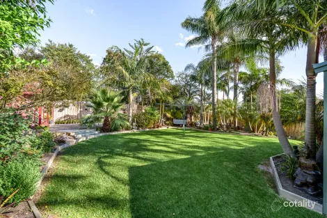 Property photo of 8 Moore Street Ferntree Gully VIC 3156