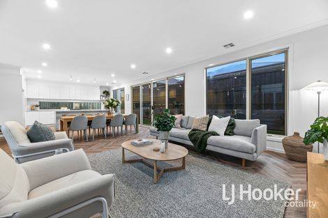Property photo of 17 Peachtree Drive Drouin VIC 3818