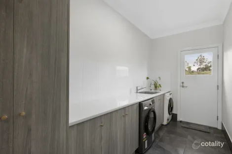 Property photo of 2 Ironbark Road Gatton QLD 4343
