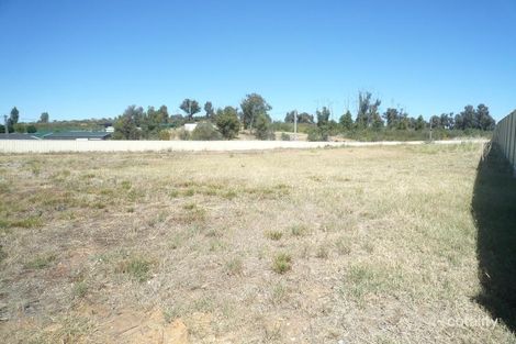 Property photo of 18 Daniel Street Long Gully VIC 3550