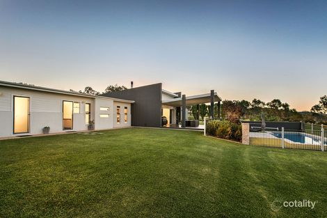 Property photo of 24 Lauren Court Table Top NSW 2640