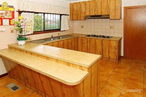 Property photo of 11 Carrington Boulevard Thomastown VIC 3074