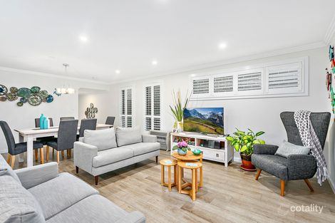 Property photo of 2/7 Cascade Circuit Albion Park NSW 2527