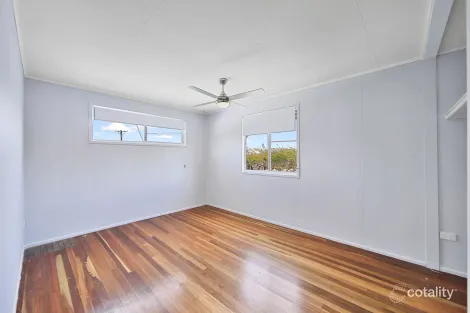 Property photo of 76 Bathurst Street Elliott Heads QLD 4670