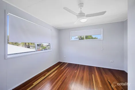 Property photo of 76 Bathurst Street Elliott Heads QLD 4670