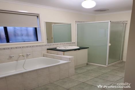 Property photo of 103 Moonstone Circuit St Albans VIC 3021