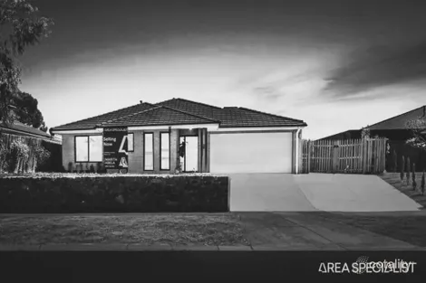 Property photo of 72 Dalray Crescent Kurunjang VIC 3337