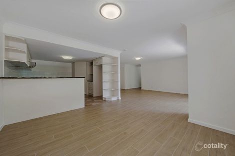 Property photo of 1/39 Cairns Street Kangaroo Point QLD 4169