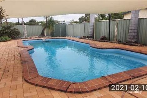 Property photo of 2 Cowan Crescent Emerald QLD 4720