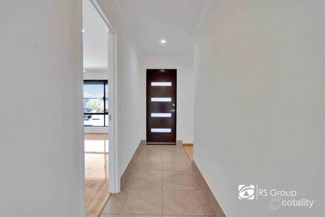 Property photo of 8 Montpellier Way Piara Waters WA 6112