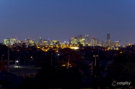 89 Pear St, Greenslopes, QLD 4120