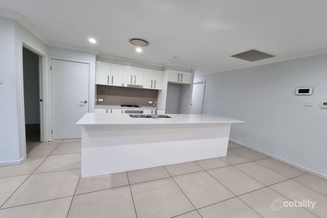 Property photo of 28 Rosedale Circuit Carnes Hill NSW 2171