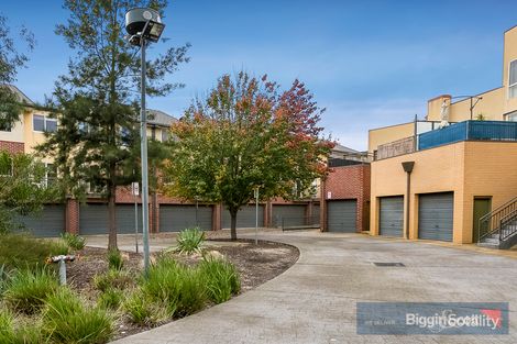 Property photo of 35 Cavalry Circuit Maribyrnong VIC 3032