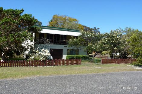 Property photo of 1 Grevillea Avenue Stuarts Point NSW 2441