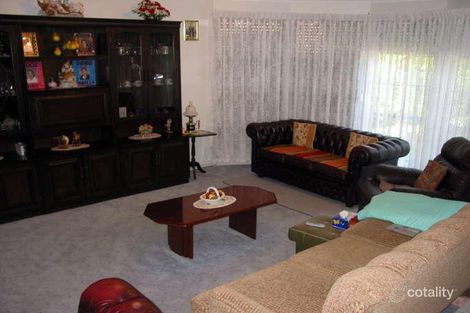 Property photo of 2 Sutherland Court Altona Meadows VIC 3028