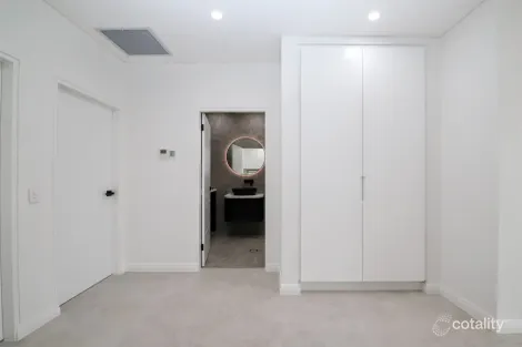 Property photo of 187 Rex Road Georges Hall NSW 2198