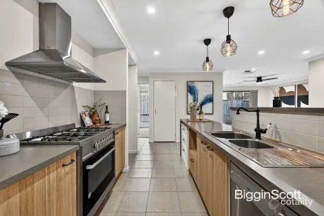 Property photo of 51 Morningside Boulevard Cranbourne West VIC 3977