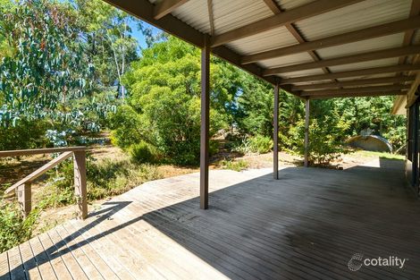 Property photo of 35 Willow Lake Drive Macs Cove VIC 3723