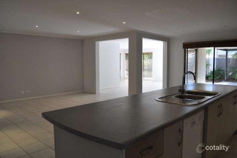 Property photo of 8 Leopard Tree Place Molendinar QLD 4214