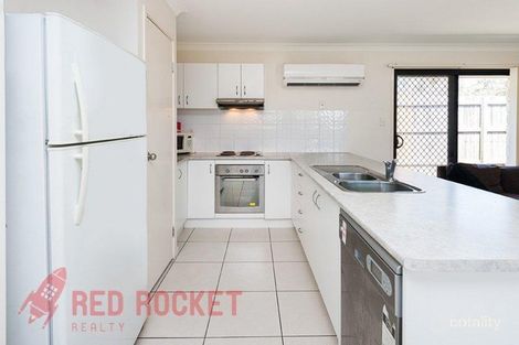 Property photo of 19 Pine Grove Drive Crestmead QLD 4132