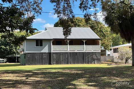 25 Acacia Ave, Seaforth, QLD 4741