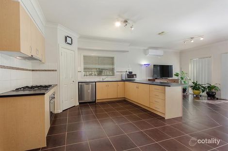 Property photo of 3 Elmsted Court Cairnlea VIC 3023