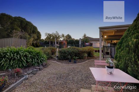 Property photo of 8 Inverness Mews Greenvale VIC 3059