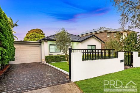 28 Bower St, Roselands, NSW 2196