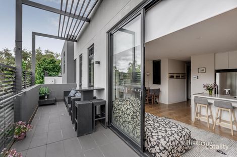 Property photo of 205/39 Riversdale Road Hawthorn VIC 3122