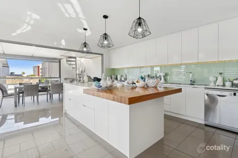 Property photo of 7 Oceanfront Drive Sapphire Beach NSW 2450