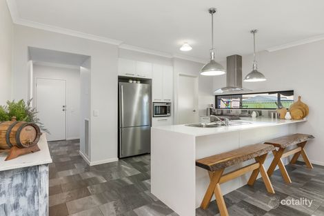 Property photo of 2 Creekview Place Ascot VIC 3551