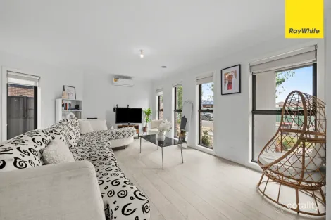 Property photo of 11 Mavi Avenue Melton VIC 3337