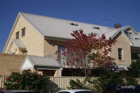 8/13 Chamberlain St, Campbelltown, NSW 2560