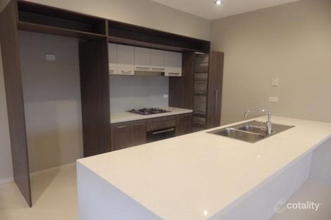 Property photo of 6/11 Monckton Place Caroline Springs VIC 3023