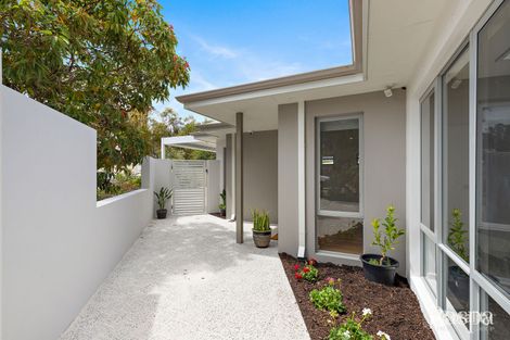 Property photo of 19 Scroop Way Spearwood WA 6163