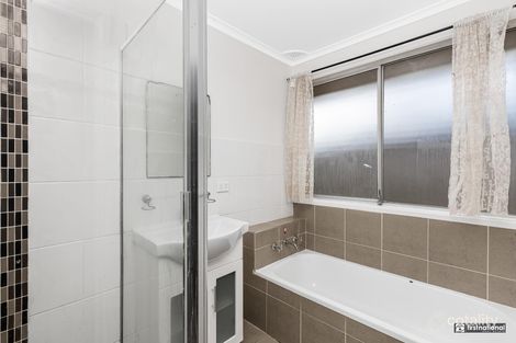 Property photo of 26 Grange Crescent Cambridge Gardens NSW 2747