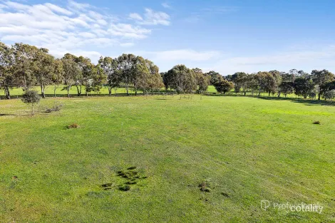 6 Majorca Rd, Maryborough, VIC 3465