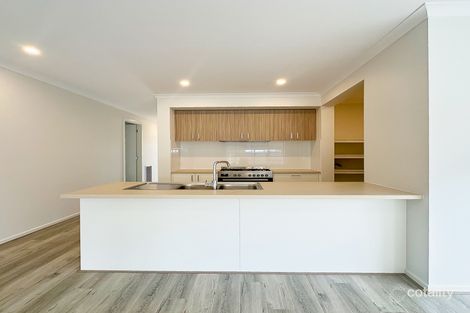 65 Molesworth Cres, Donnybrook, VIC 3064