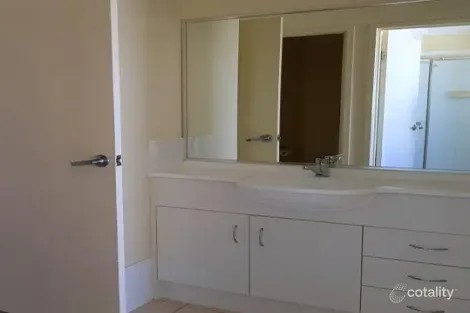 Property photo of 36 Austin Crescent Moura QLD 4718