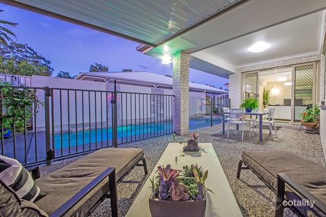 Property photo of 32 Higgs Circuit Wynnum West QLD 4178