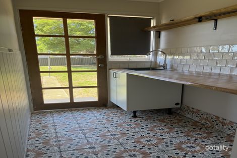 Property photo of 14 McDonald Crescent Calala NSW 2340