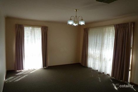 Property photo of 4 Spencer Drive Kangaroo Flat VIC 3555