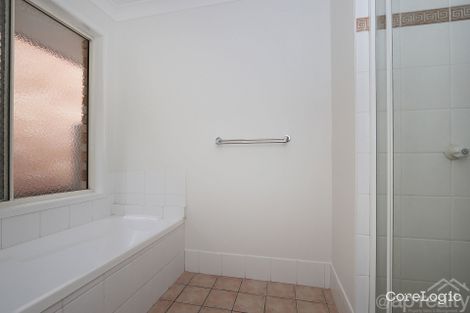 Property photo of 32 Birkenhead Crescent Forest Lake QLD 4078