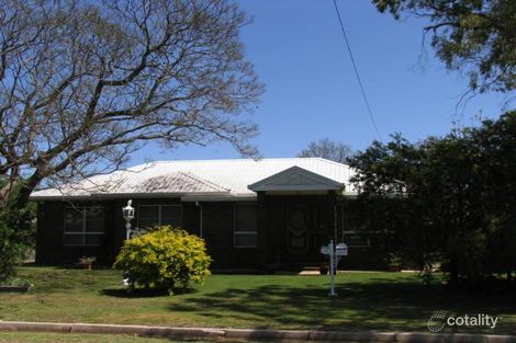 13 Edward St, Pittsworth, QLD 4356