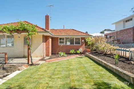 Property photo of 32 Murray Way Karrinyup WA 6018